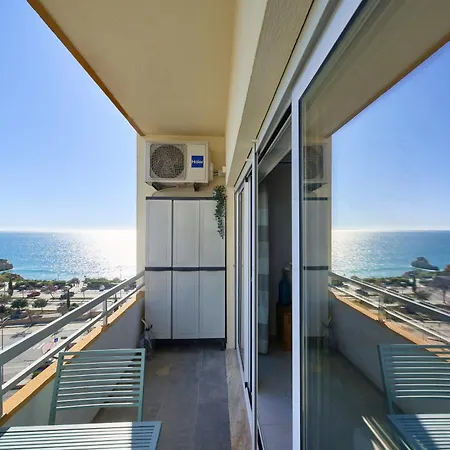 Cosy 2 Bedroom Ap Near The Da Rocha *