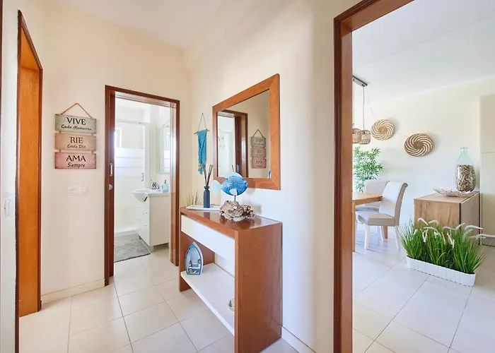 Cosy 2 Bedroom Ap Near The Da Rocha Апартаменты Портиман