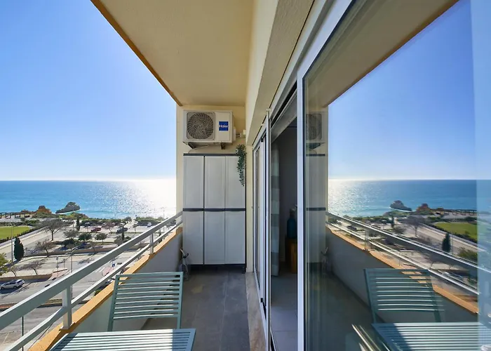 Cosy 2 Bedroom Ap Near The Da Rocha *